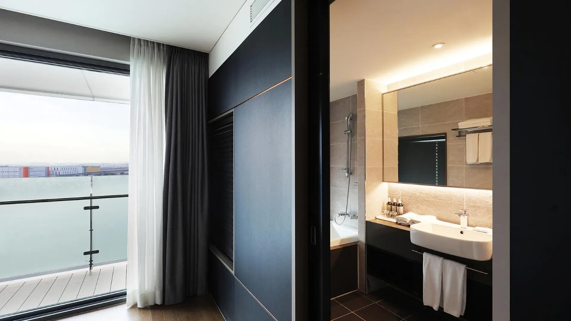 Hotel Marinabay Seoul Ara 김포 대한민국