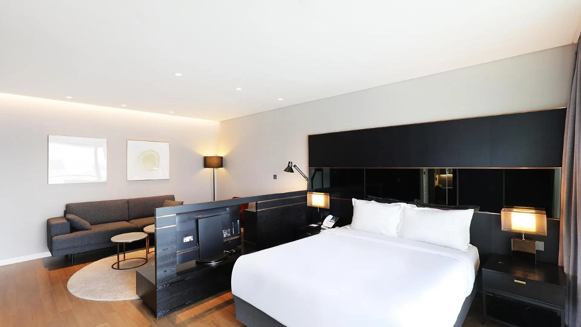 Hotel Marinabay Seoul Ara 김포 4*,
