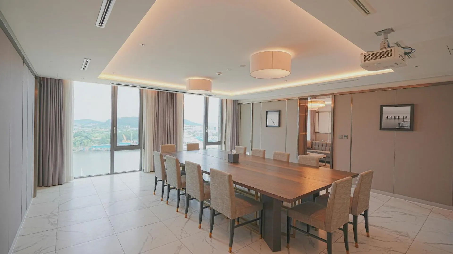 ****  Hotel Marinabay Seoul Ara 김포 대한민국